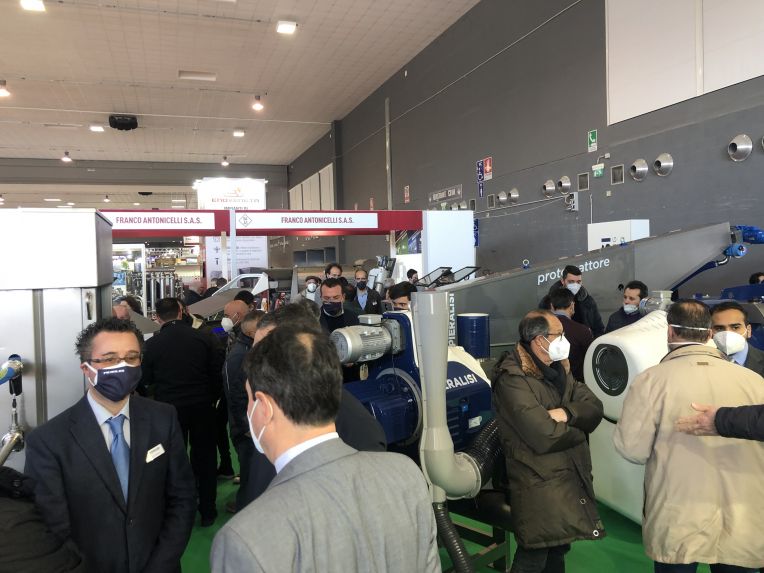 Oltre 10 mila visitatori all'EnoliExpo di Bari Oltre 10 mila visitatori all'EnoliExpo di Bari