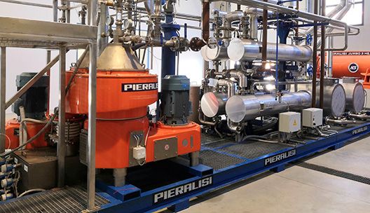 Separators with automatic discharge